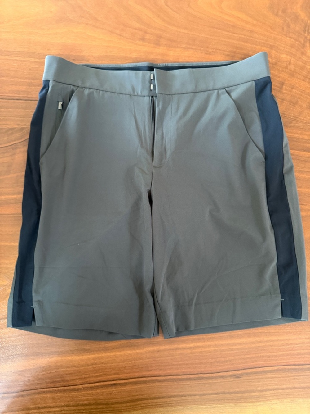 Athleta women's Shorts size 4